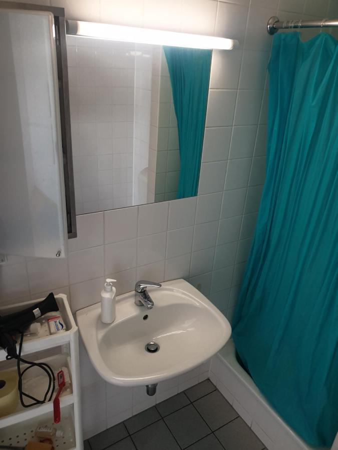 Cozy Bright Penthouse Close To U1 And U6 Metros Vienna Exterior photo